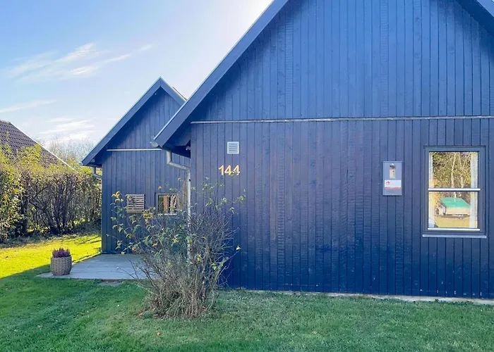 38 * Hemmet