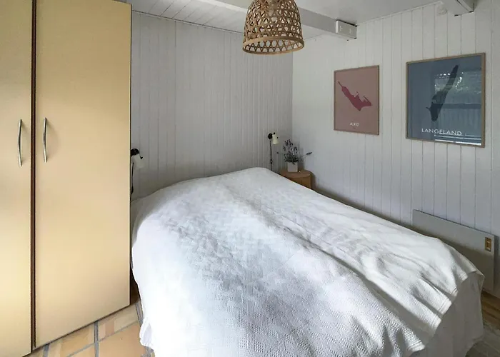 38 Holiday home *